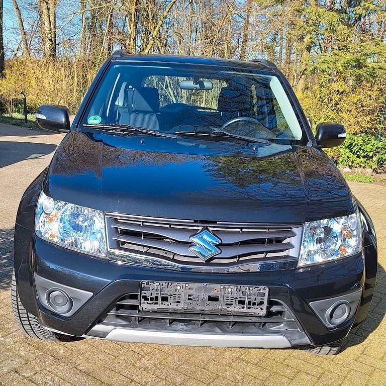Gebraucht Suzuki Grand Vitara 106 PS (77 kW) 2014 Schwarz SUV
