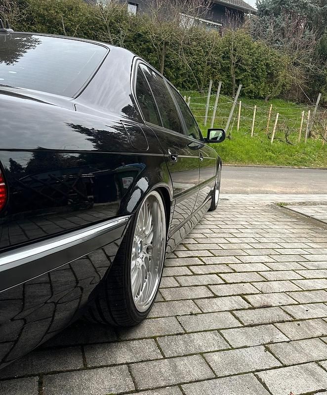 Gebraucht BMW 735 238 PS (175 kW) 2000 Andere farben Limousine