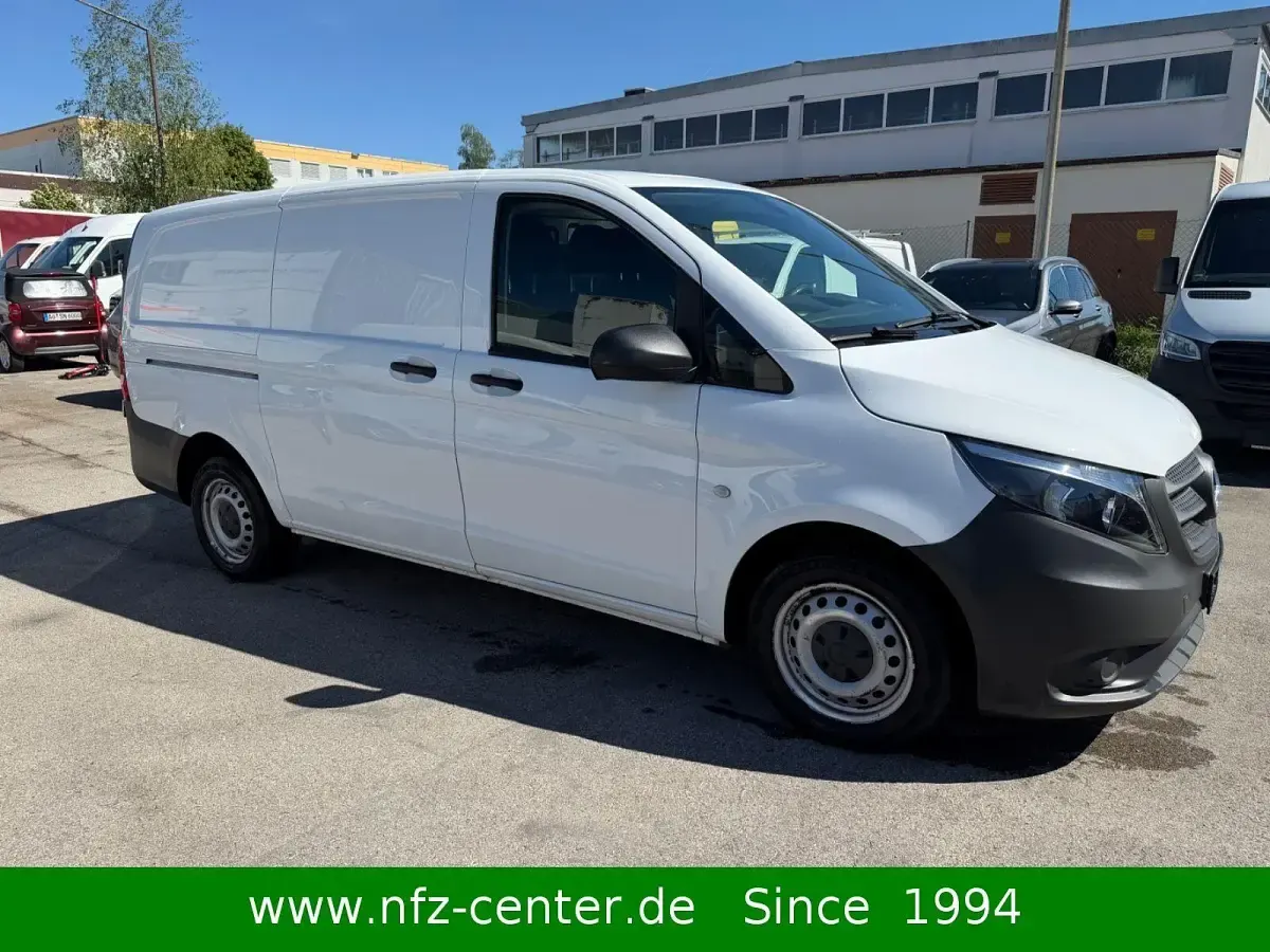 Gebraucht Mercedes Vito 163 PS (119 kW) 2022 Weiß Van