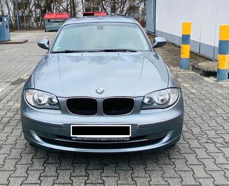 Second-hand BMW 120 Performance 177 CP (130 kW) 2010 Gri Hatchback