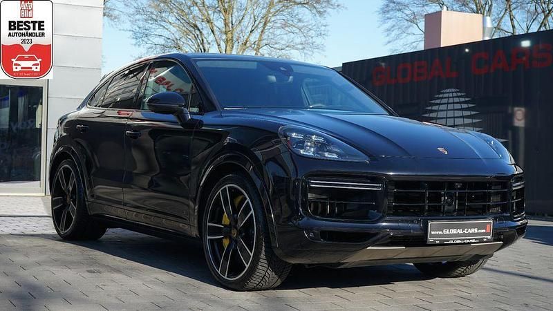 Schwarz metallic (metallic) Gebraucht 2020 Porsche Cayenne Turbo SUV | 89.885 € (Etwas zu teuer) - Bild 1/4