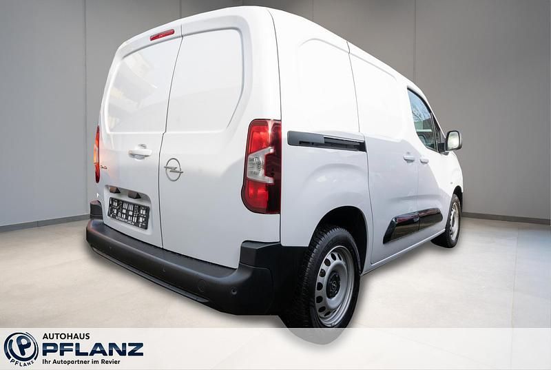 Gebraucht Opel Combo Basis 102 PS (75 kW) 2024 Weiss Van / Kleinbus