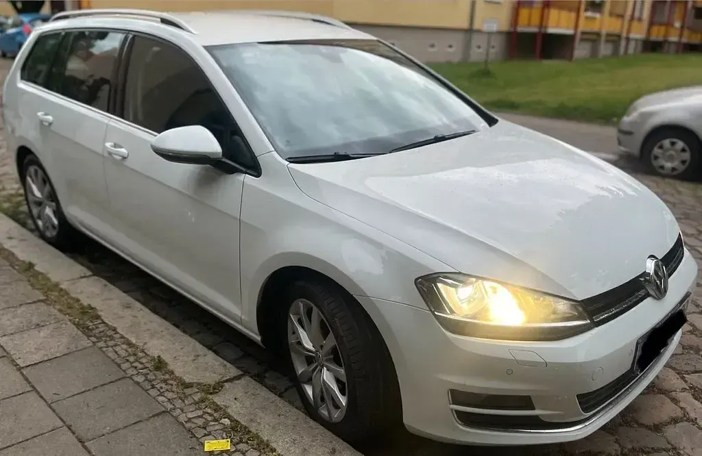 Gebraucht VW Golf VII Highline 150 PS (110 kW) 2017 Weiß Kombi
