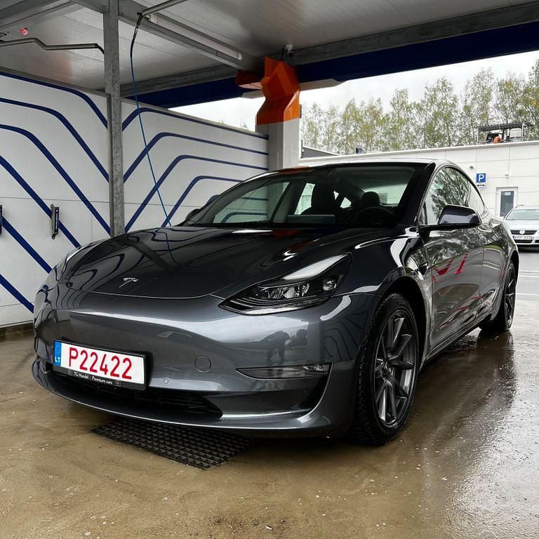 Grau Gebraucht 2021 Tesla Model 3 Long Range AWD Limousine | 24.900 € (Superpreis) - Bild 1/4