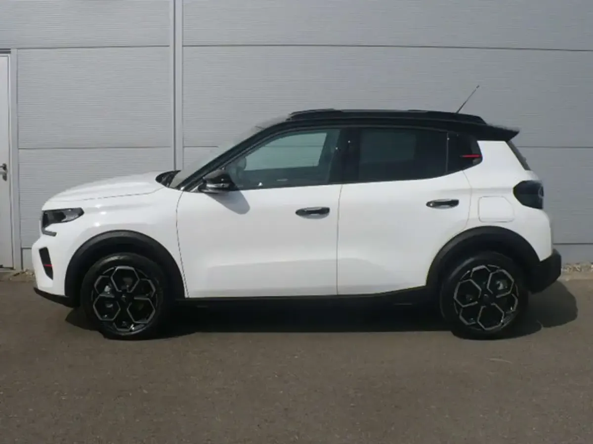 Neu Citroën C3 110 PS (80 kW) 2026 Polarweiss/dach schwarz SUV