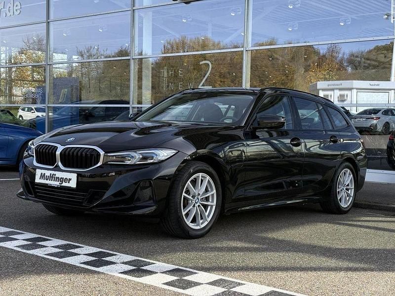 Gebraucht BMW 330e 292 PS (214 kW) 2024 Schwarz 7 Kombi
