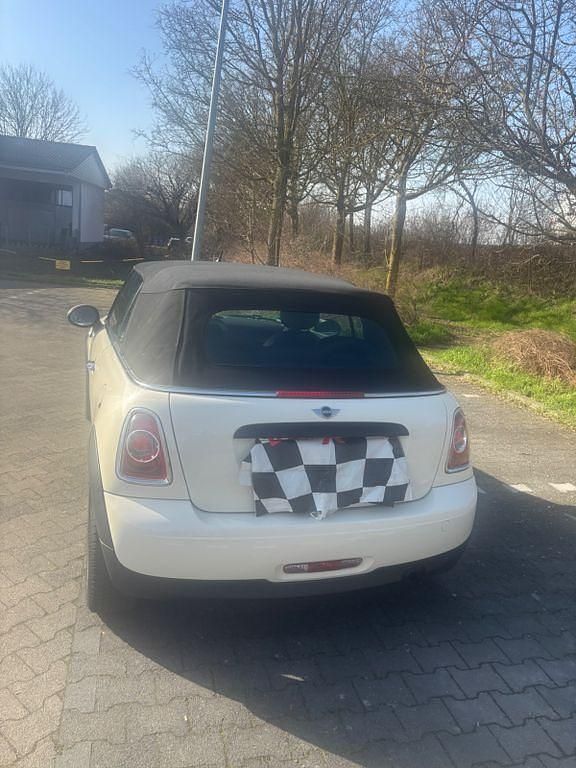 Gebraucht Mini One Cabriolet 98 PS (72 kW) 2012 Weiß Cabrio