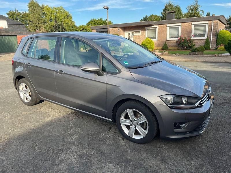 Grau Gebraucht 2014 VW Golf Sportsvan Comfortline Van / Kleinbus | 9.700 € (Guter Preis) - Bild 1/4