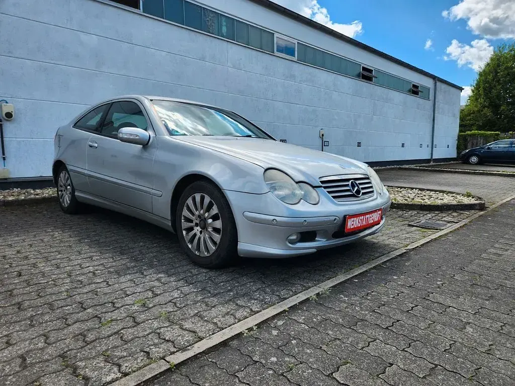 Gebraucht Mercedes C220 143 PS (105 kW) 2003 Coupé