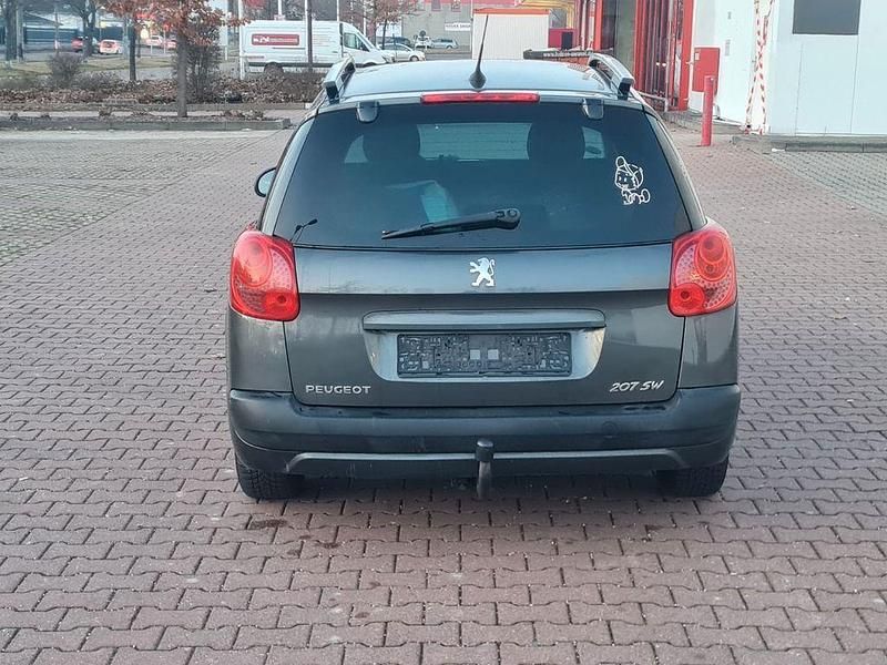 Gebraucht Peugeot 207 95 PS (69 kW) 2008 Grau Kombi