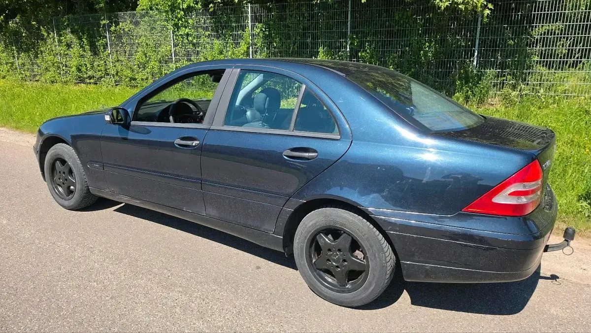 Gebraucht Mercedes C180 129 PS (94 kW) 2000 Limousine