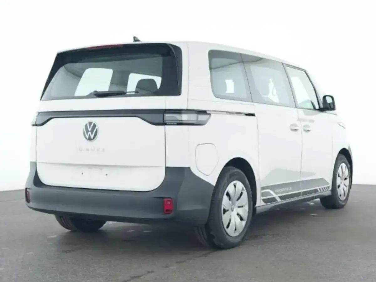 Używany VW ID. Buzz Pure 125 kW (170 KM) 2025 Biały Minivan