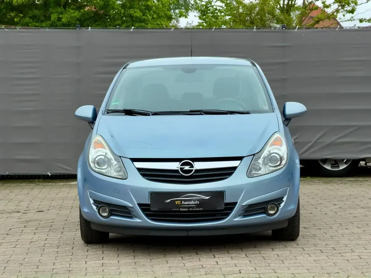 Używany Opel Corsa 90 KM (66 kW) 2007 Niebieski Hatchback