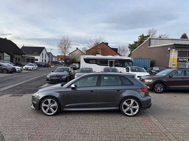 Gebraucht Audi RS3 Sport 400 PS (294 kW) 2019 Grau Limousine