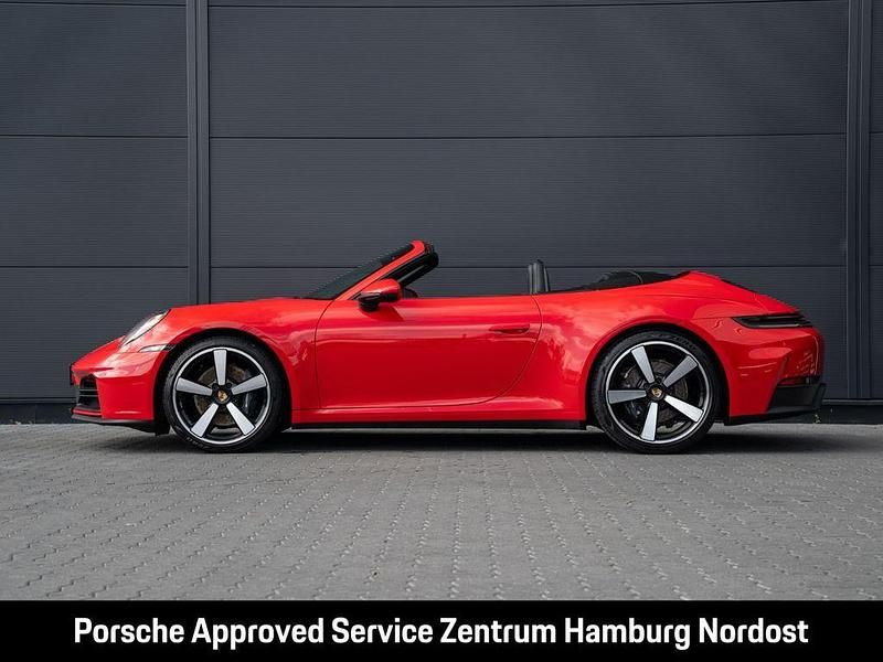 Gebraucht Porsche 911 Carrera Cabriolet 394 PS (289 kW) 2024 Rot Cabrio