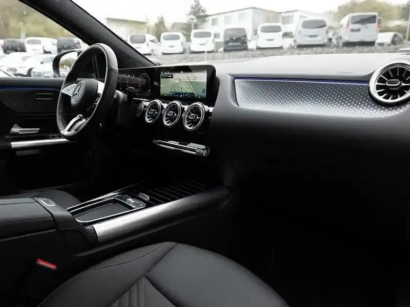 Gebraucht Mercedes GLA180 Progressive 136 PS (100 kW) 2025 Schwarz metalliclack kosmosschwarz SUV