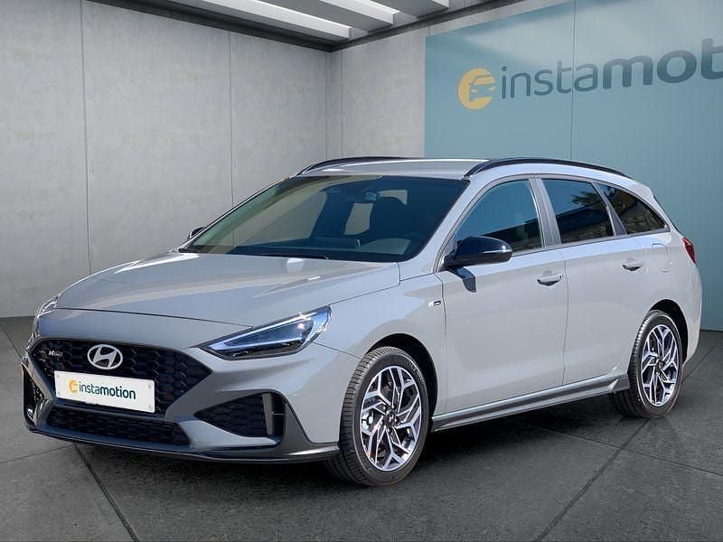 Grau Neu 2025 Hyundai i30 Limousine | 23.249 € (Fairer Preis) - Bild 1/4