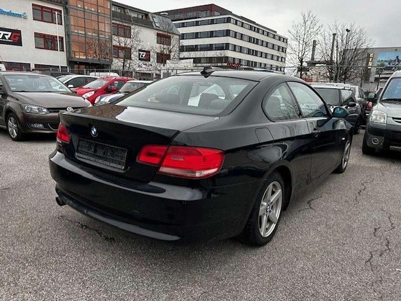 Usata BMW 320 177 CV (130 kW) 2008 Nero Coupé