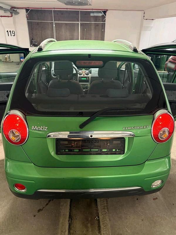 Gebraucht Chevrolet Matiz 60 PS (44 kW) 2009 Andere farben Kleinwagen