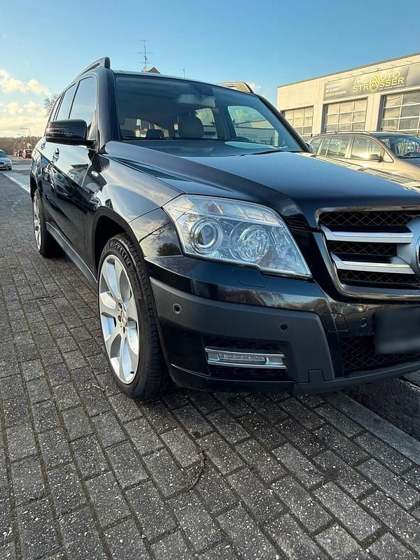 Gebraucht Mercedes GLK350 231 PS (169 kW) 2012 Schwarz SUV