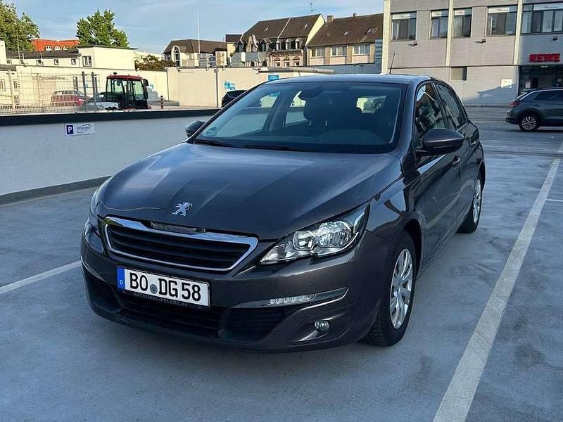 Braun Gebraucht 2014 Peugeot 308 Limousine | 6.000 € (Fairer Preis) - Bild 1/4