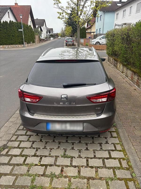 Gebraucht Seat Leon ST Style 131 PS (96 kW) 2015 Blau Kombi