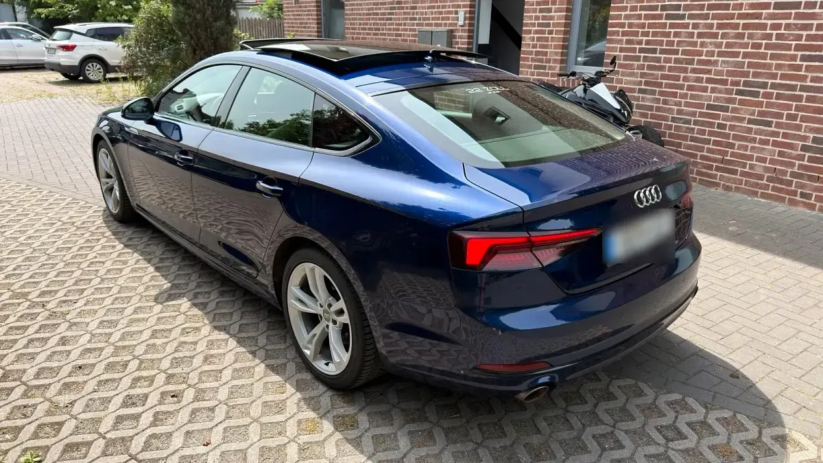 Gebraucht Audi A5 Comfort 190 PS (139 kW) 2019 Blau Coupé