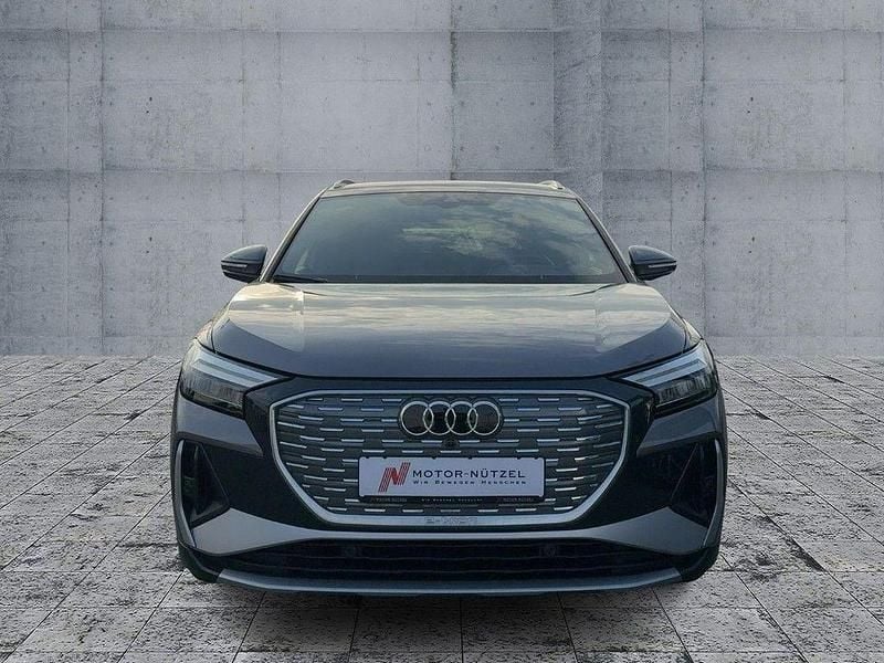 Gebraucht Audi Q4 e-tron Ambiente 150 kW (204 PS) 2023 Taifungrau metallic SUV