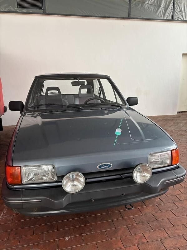 Gebraucht Ford Fiesta S 75 PS (55 kW) 1988 Grau Kleinwagen