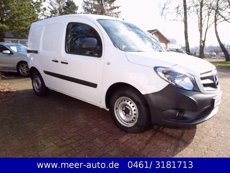 Gebraucht Mercedes Citan 108 80 PS (58 kW) 2020 Weiß Van / Kleinbus