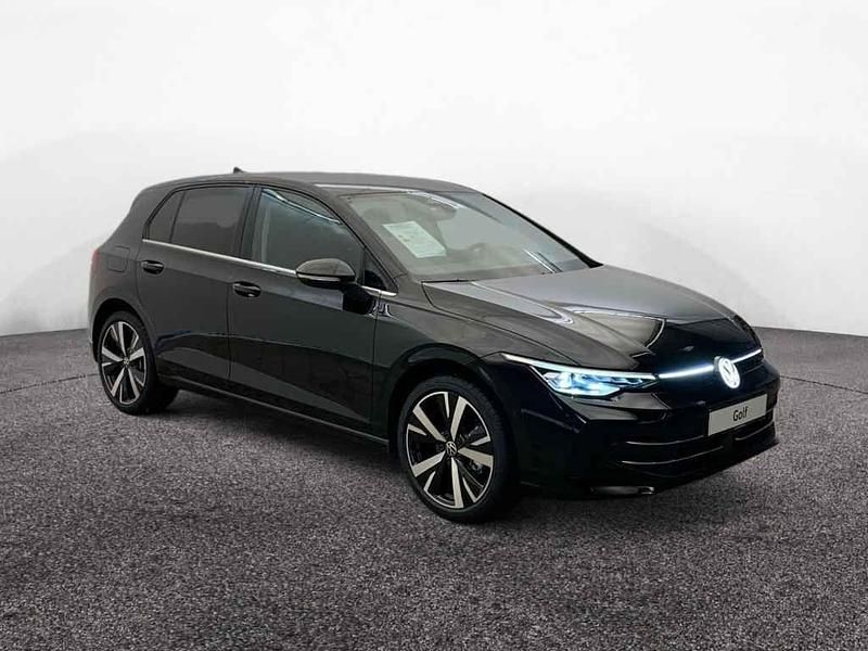 Neu VW Golf VIII Style 150 PS (110 kW) 2025 Grenadillschwarz metallic Limousine