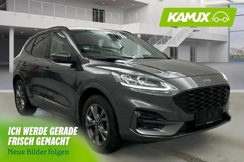 Gebraucht Ford Kuga 152 PS (111 kW) 2022 Silber / grau SUV