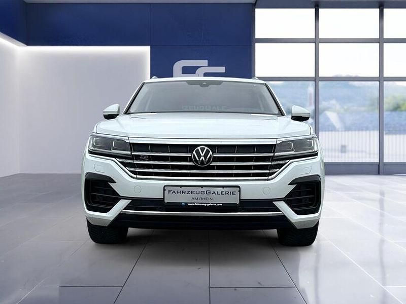 Gebraucht VW Touareg R-line 231 PS (169 kW) 2022 Oryxweiß perlmutteffekt SUV