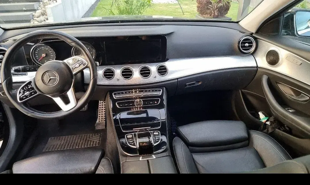 Gebraucht Mercedes E220 All-Terrain 194 PS (142 kW) 2018 Schwarz Kombi