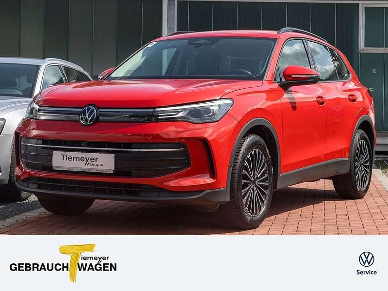 Persimmon red metallic Gebraucht 2024 VW Tiguan Life SUV | 31.790 € (Superpreis) - Bild 1/4