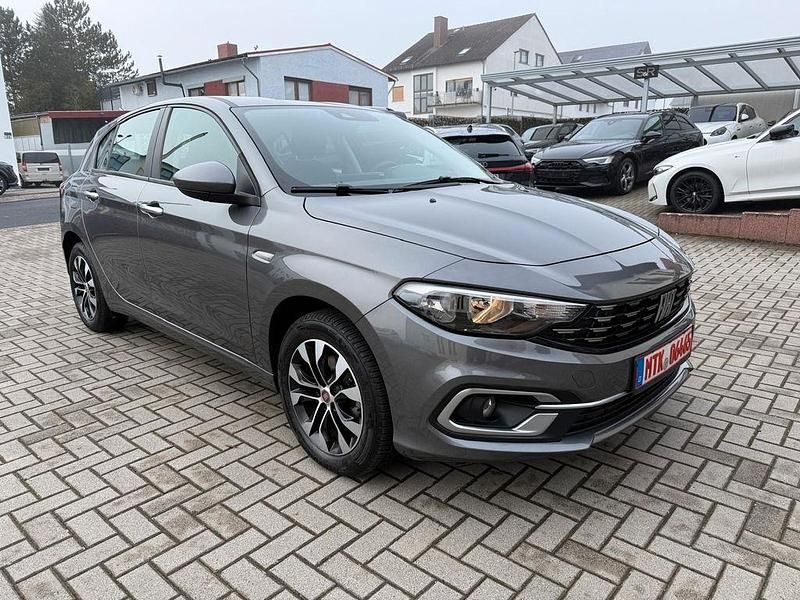 Gebraucht Fiat Tipo City Life 101 PS (74 kW) 2023 Grau Limousine