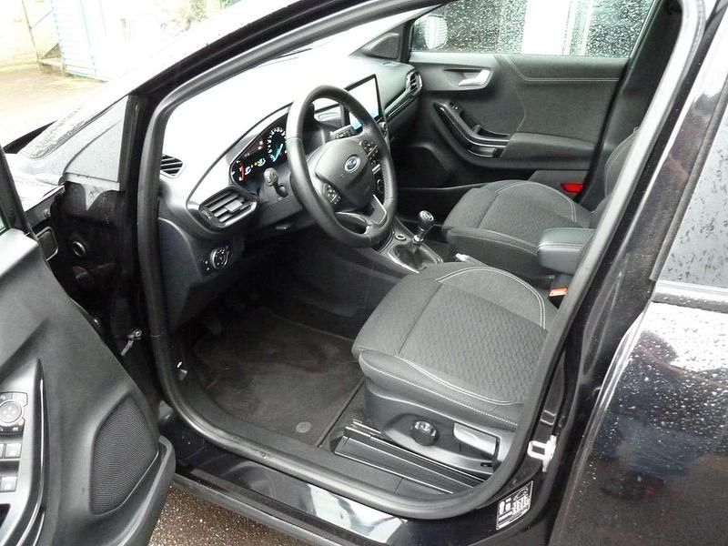 Gebraucht Ford Puma Titanium 125 PS (91 kW) 2021 Obsidianschwarz metallic SUV