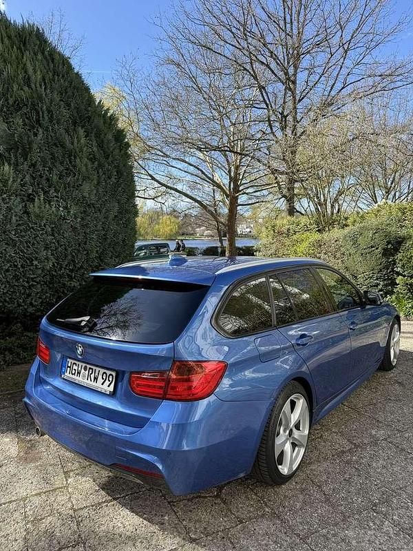 Second-hand BMW 320 184 CP (135 kW) 2012 Albastru Break