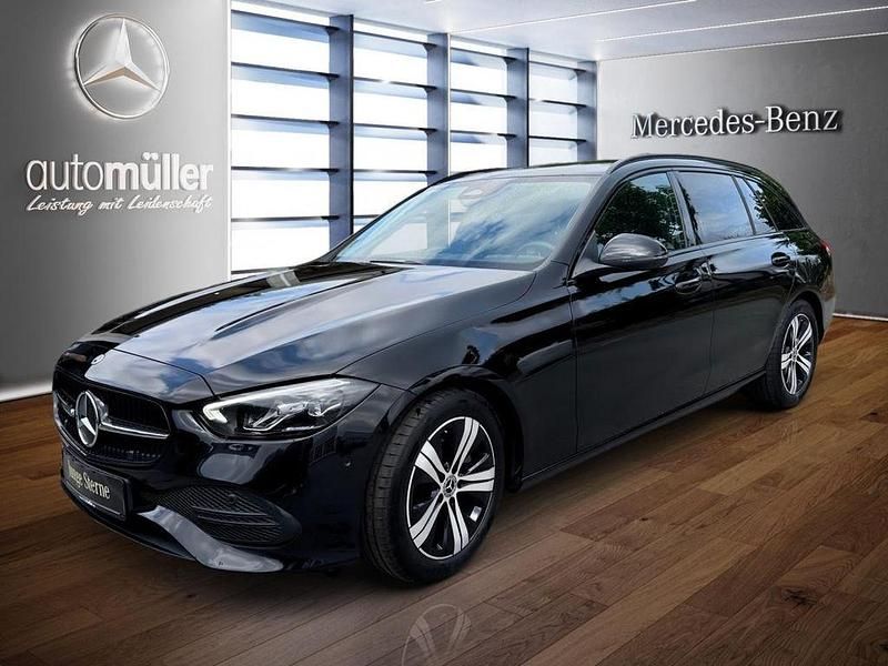 Unilack schwarz Gebraucht 2022 Mercedes C180 Avantgarde Limousine | 28.480 € (Superpreis) - Bild 1/3