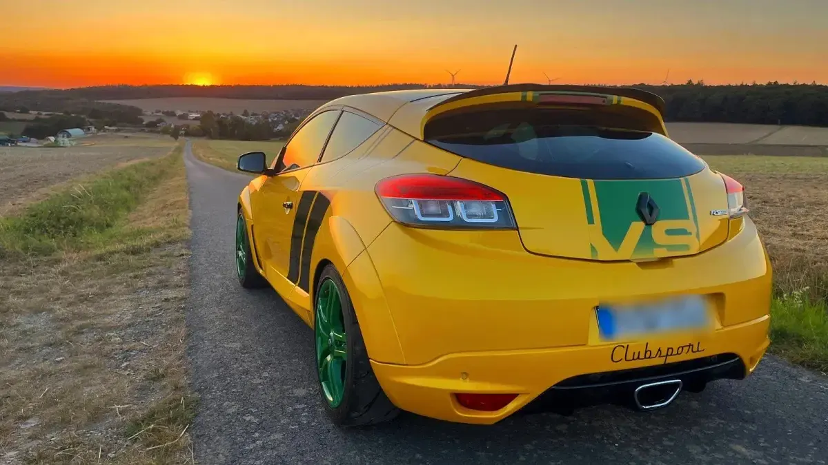 Gebraucht Renault Mégane Coupé R.S. 273 PS (200 kW) 2016 Gelb Coupé