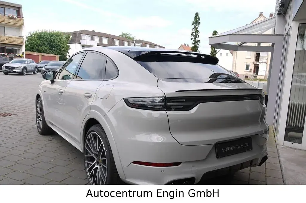 Gebraucht Porsche Cayenne Platinum Edition 462 PS (339 kW) 2023 Grau SUV