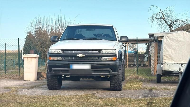 Gebraucht Chevrolet Silverado 260 PS (191 kW) 2000 Weiß SUV