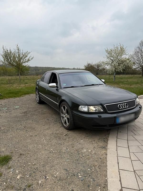 Second-hand Audi A8 230 CP (169 kW) 1995 Negru Berlinǎ