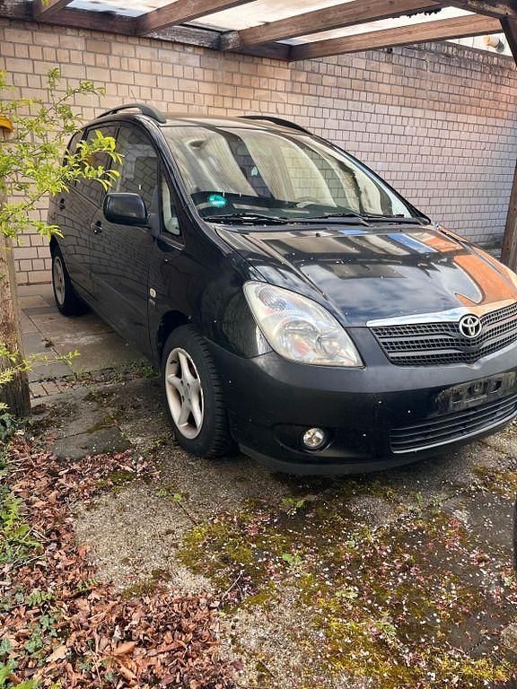 Gebraucht Toyota Verso 110 PS (80 kW) 2012 Schwarz Van / Kleinbus