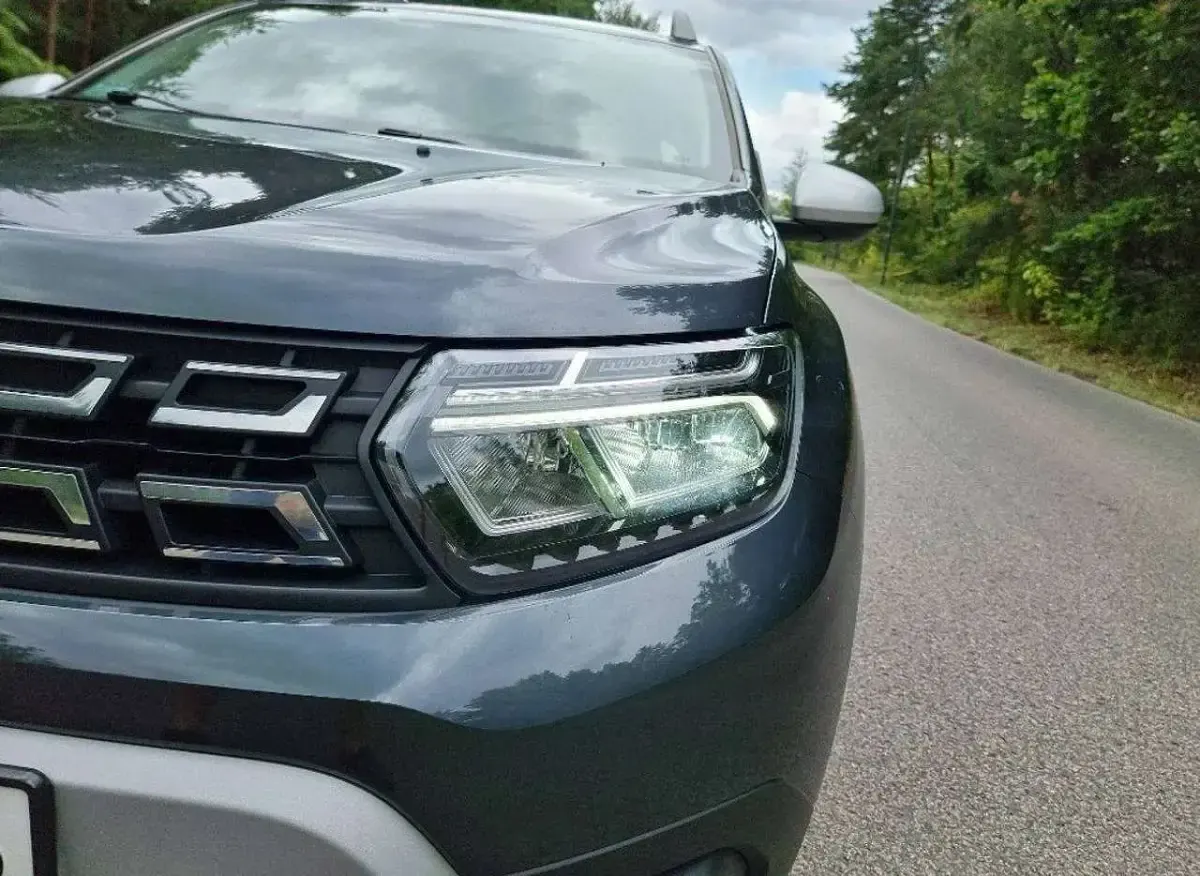 Gebraucht Dacia Duster Prestige 116 PS (85 kW) 2021 Grau SUV