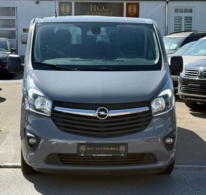 Eisen grau (s) Gebraucht 2019 Opel Vivaro Van | 19.991 € (Etwas zu teuer) - Bild 1/4