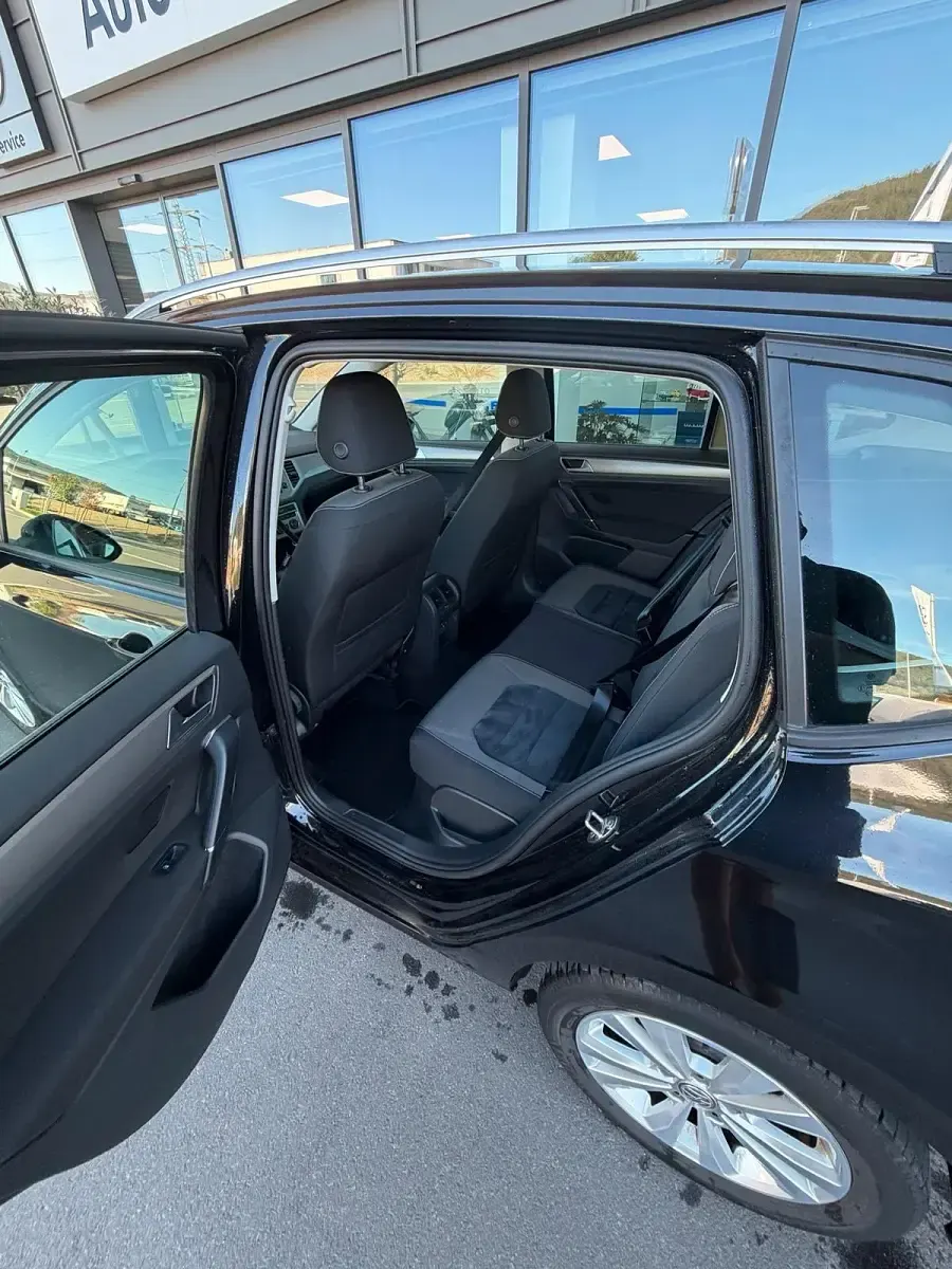 Gebraucht VW Golf VII 125 PS (91 kW) 2016 Schwarz Limousine