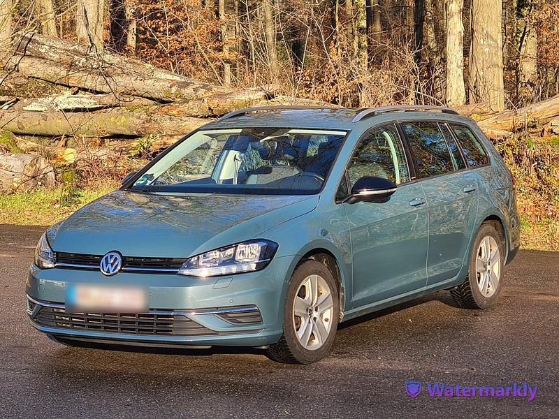 Andere farben Gebraucht 2019 VW Golf VII IQ Drive Kombi | 14.900 € (Fairer Preis) - Bild 1/4