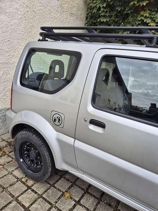 Gebraucht Suzuki Jimny 82 PS (60 kW) 2002 Silber SUV