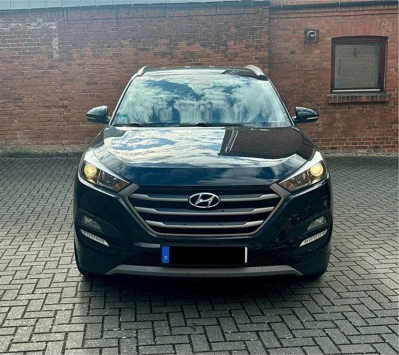 Schwarz Gebraucht 2018 Hyundai Tucson SUV | 14.000 € (Fairer Preis) - Bild 1/4